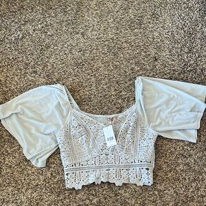 Never Worn!! Buckle; Willow & Root Cropped Top! W/Tags